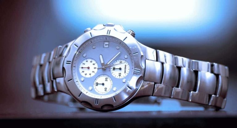The Best Watches Under $50: Ultimate Buying Guide